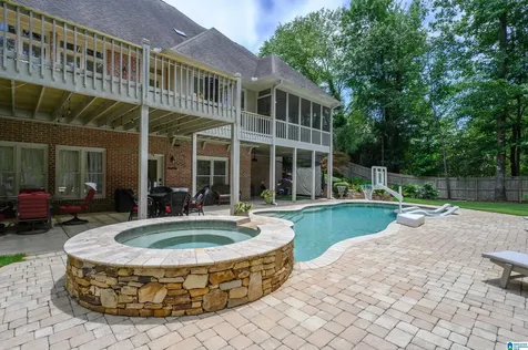 8237 Castlehill Road Hoover AL 35242