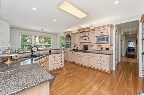 8237 Castlehill Road Hoover AL 35242
