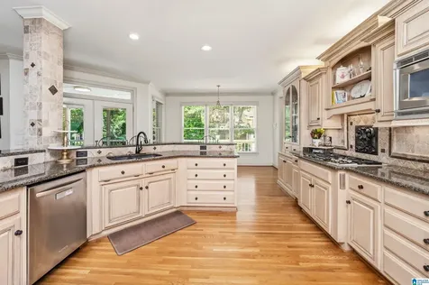 8237 Castlehill Road Hoover AL 35242