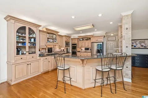 8237 Castlehill Road Hoover AL 35242