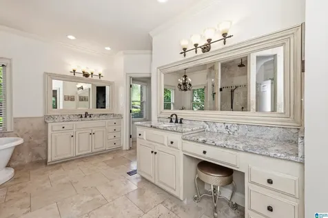 8237 Castlehill Road Hoover AL 35242