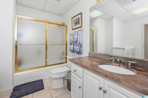 8237 Castlehill Road Hoover AL 35242
