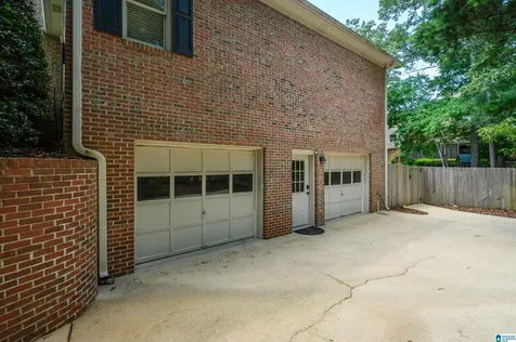 8237 Castlehill Road Hoover AL 35242