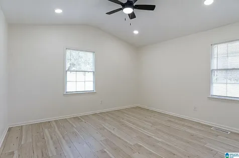 412 10th Street Alabaster AL 35007
