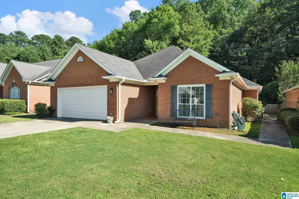 1077 Brookstone Lane Birmingham AL 35235