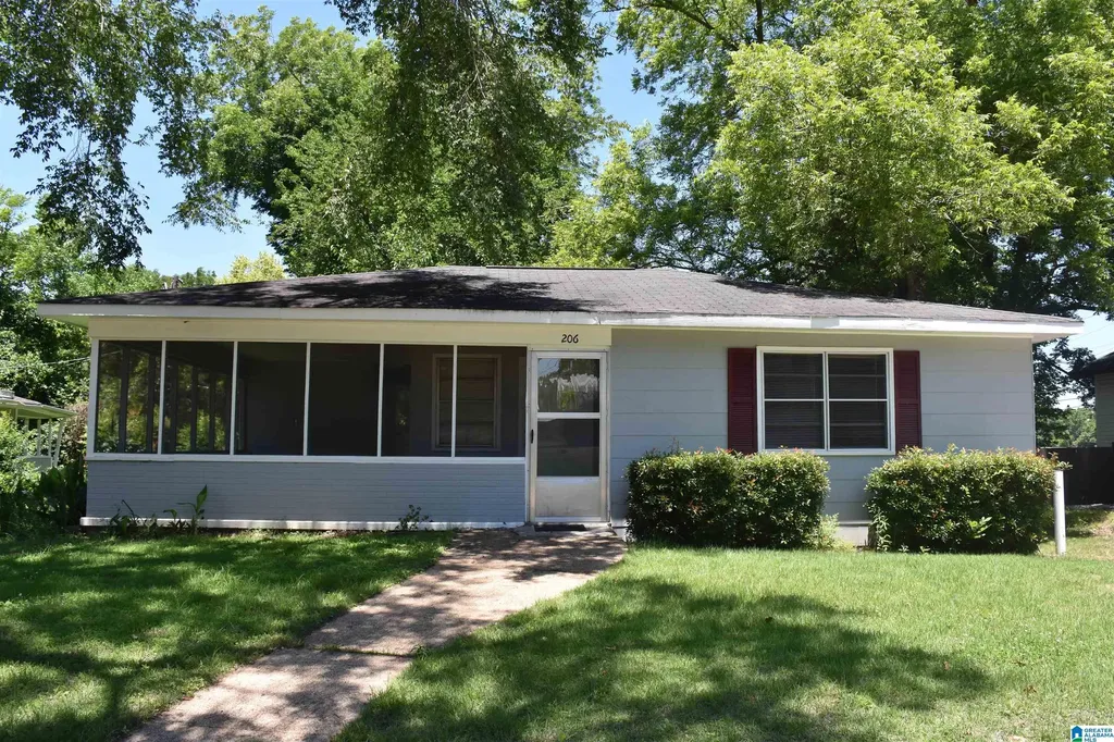 206 E Spring Street Sylacauga AL 35150