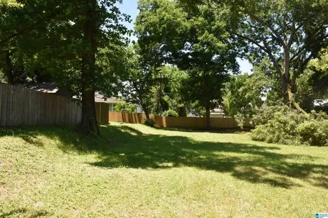 206 E Spring Street Sylacauga AL 35150