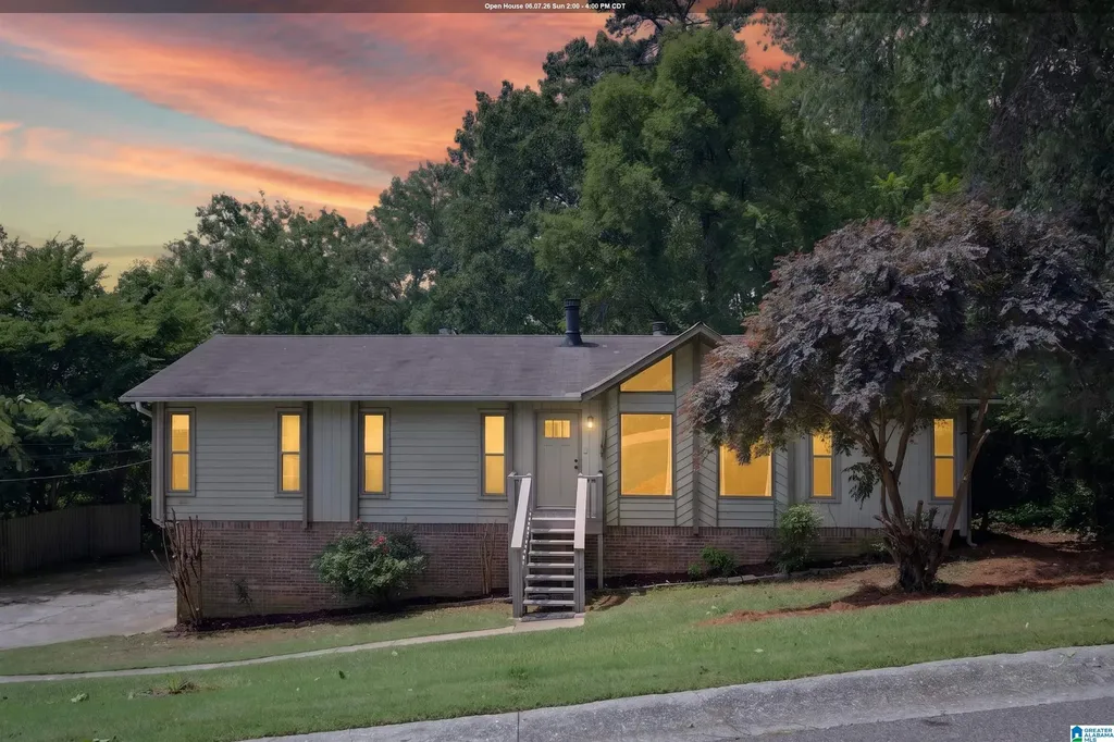 7 Stoneview Trail Irondale AL 35210