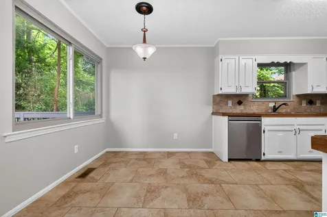 7 Stoneview Trail Irondale AL 35210