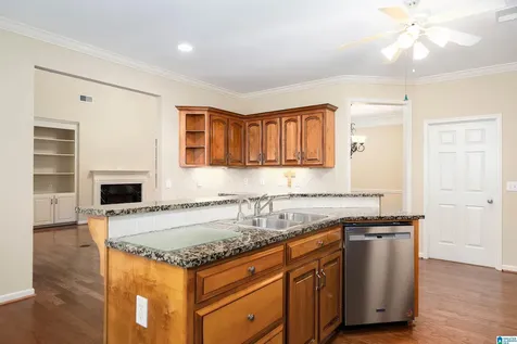 4100 Crossing Lane Hoover AL 35242