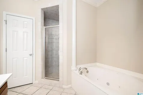 4100 Crossing Lane Hoover AL 35242