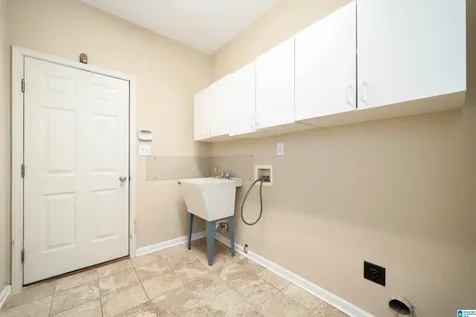4100 Crossing Lane Hoover AL 35242