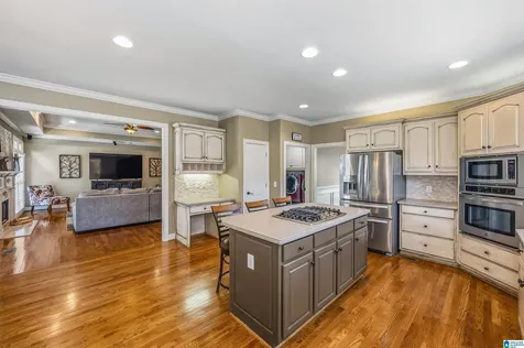 5162 Lake Crest Circle Hoover AL 35226