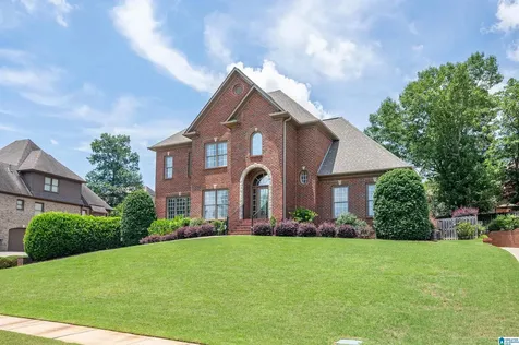 5162 Lake Crest Circle Hoover AL 35226