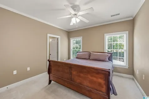 5162 Lake Crest Circle Hoover AL 35226
