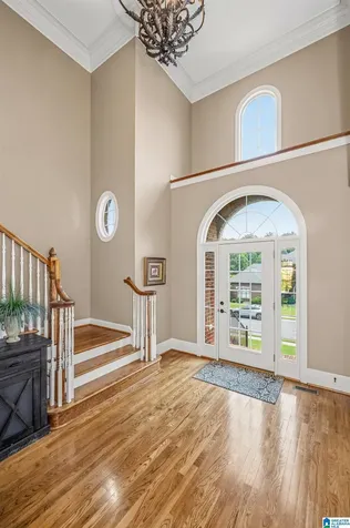 5162 Lake Crest Circle Hoover AL 35226