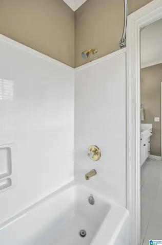 5162 Lake Crest Circle Hoover AL 35226