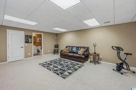 5162 Lake Crest Circle Hoover AL 35226