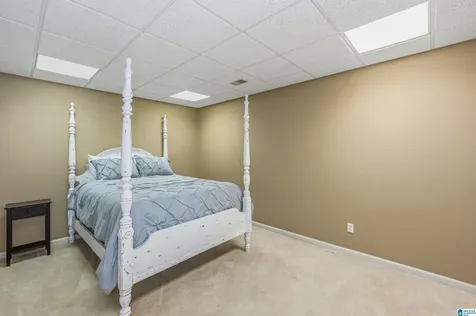 5162 Lake Crest Circle Hoover AL 35226