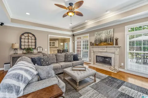 5162 Lake Crest Circle Hoover AL 35226