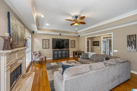 5162 Lake Crest Circle Hoover AL 35226