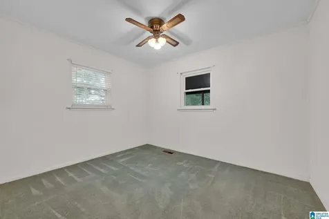142 Riverside Drive Bessemer AL 35023