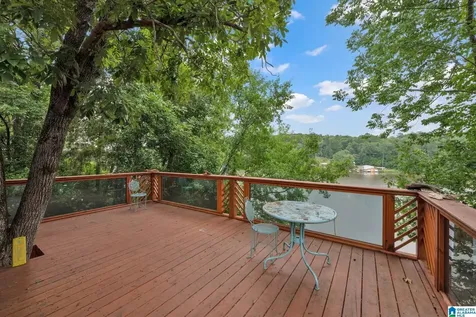 142 Riverside Drive Bessemer AL 35023