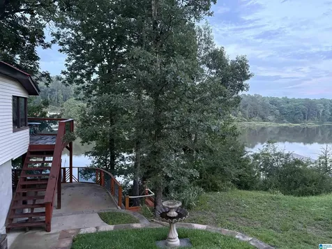 142 Riverside Drive Bessemer AL 35023