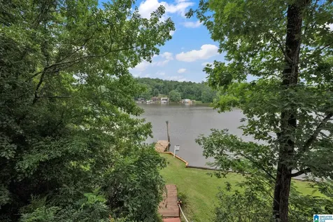 142 Riverside Drive Bessemer AL 35023