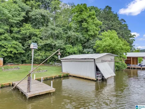 142 Riverside Drive Bessemer AL 35023
