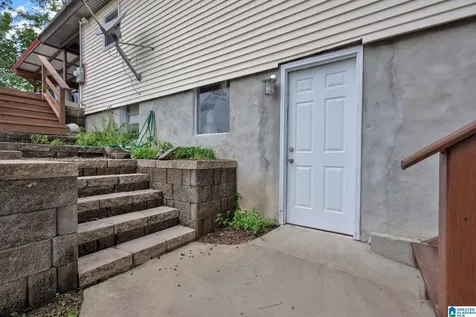 142 Riverside Drive Bessemer AL 35023
