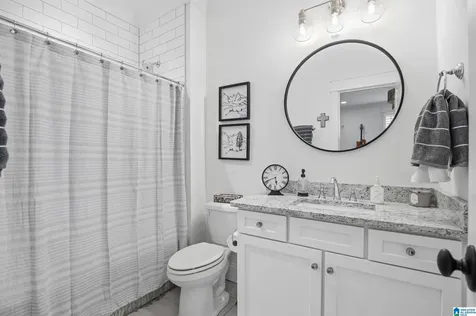 4458 Village Green Way Hoover AL 35226
