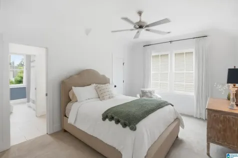 4458 Village Green Way Hoover AL 35226