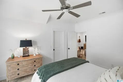4458 Village Green Way Hoover AL 35226