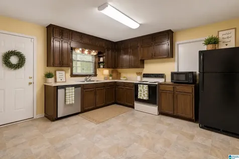 2508 7th Street NE Center Point AL 35215