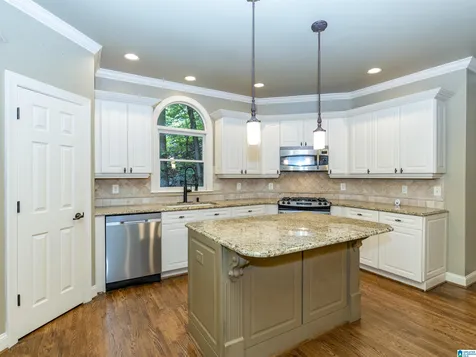 1207 Lake Forest Circle Hoover AL 35244