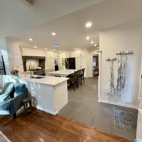2557 Mountain Woods Drive Vestavia Hills AL 35216