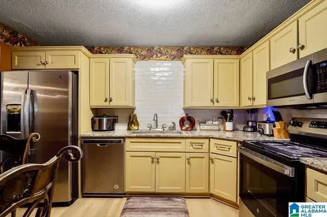 5243 Paramont Drive Irondale AL 35210