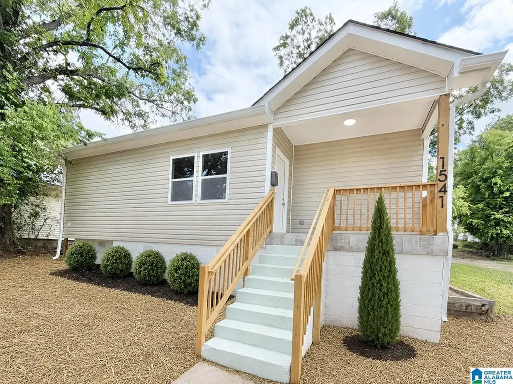 1541 30th Street Ensley Birmingham AL 35218