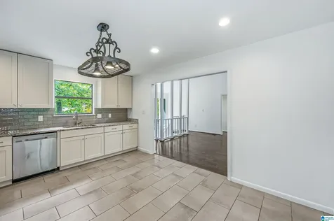 132 Portsouth Lane Alabaster AL 35007