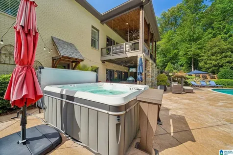 336 Stonegate Drive Birmingham AL 35242