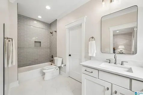 3 Troon Birmingham AL 35242