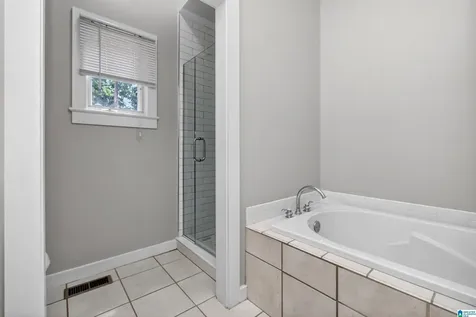 24 Abbott Square Birmingham AL 35242