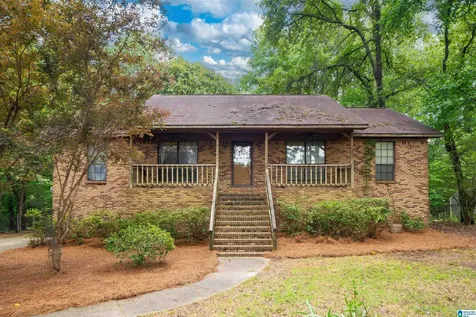 1613 Glenridge Circle Bessemer AL 35022