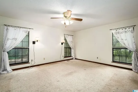1613 Glenridge Circle Bessemer AL 35022