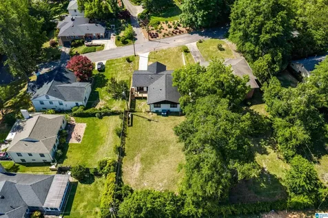 605 Manchester Lane Homewood AL 35209