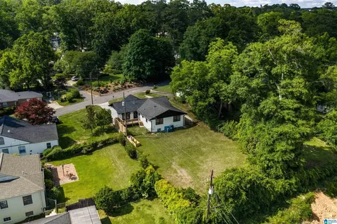 605 Manchester Lane Homewood AL 35209