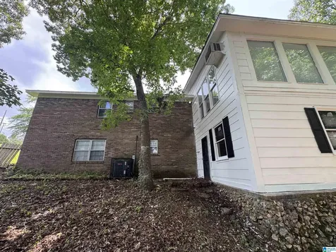 2312 6th Place NW Center Point AL 35215