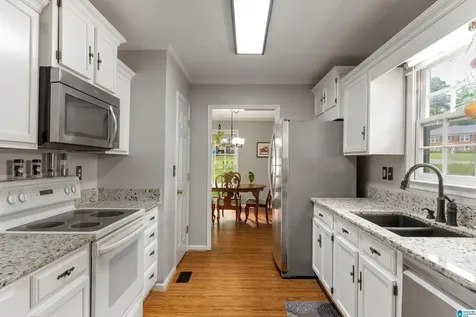 2408 Crestdale Circle Hoover AL 35216