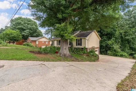 2408 Crestdale Circle Hoover AL 35216